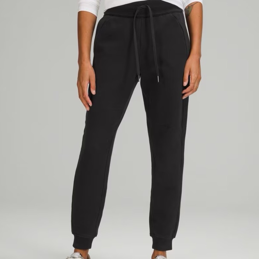 Lululemon Scuba High Rise Jogger Pant